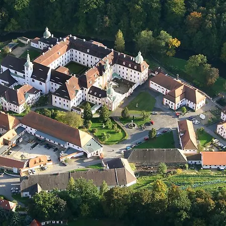 Gaestehaeuser St. Hotel Marienthal (Saxony)