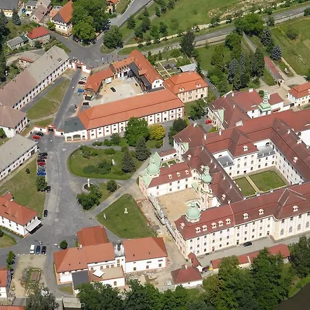 Szálloda Gaestehaeuser St. 3*