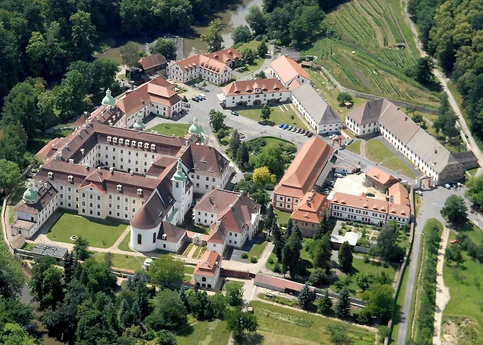 Gaestehaeuser St. 3*